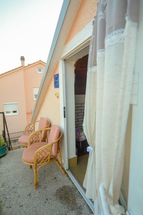 Apartments Vendi Σίμπενικ Εξωτερικό φωτογραφία