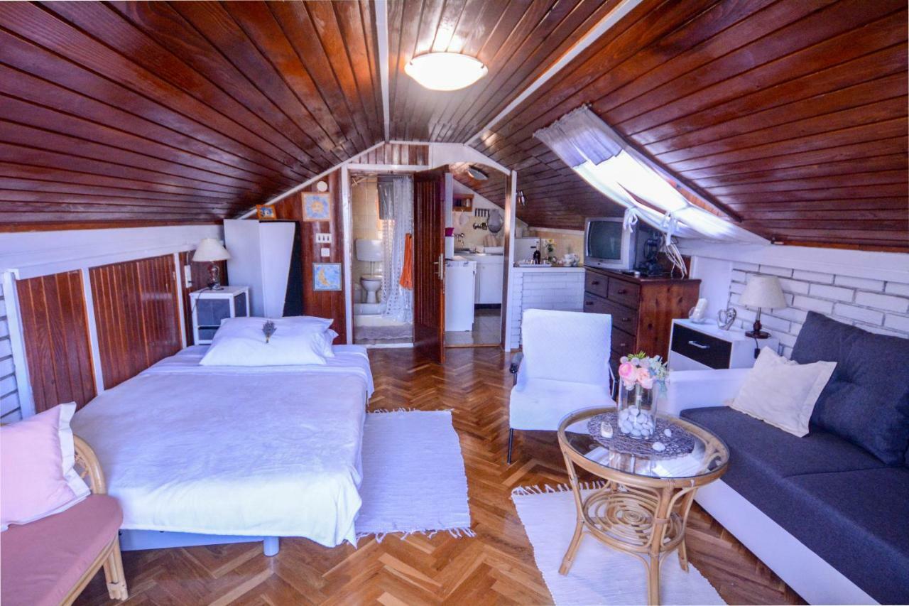 Apartments Vendi Σίμπενικ Εξωτερικό φωτογραφία