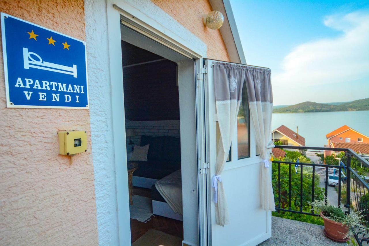 Apartments Vendi Σίμπενικ Εξωτερικό φωτογραφία